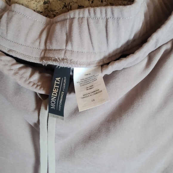 Mondetta Women's Cozy Full Zip Jacket & Jogger Pants. - Picture 8 of 8